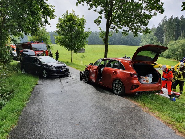 Unfälle im Landkreis Cham fordern Rettungskräfte charivari